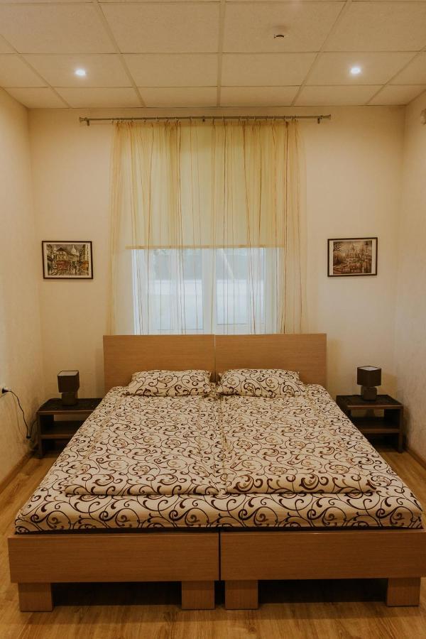Guest House Baltika Ventspils Ngoại thất bức ảnh